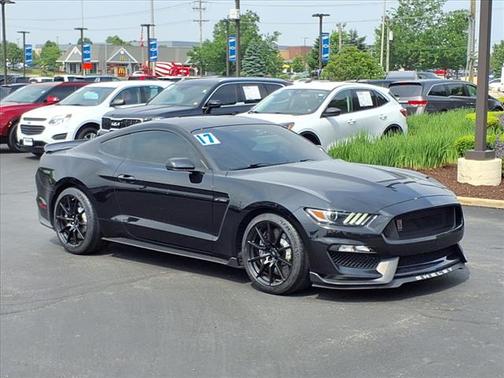 2017 Ford Shelby GT350 Base