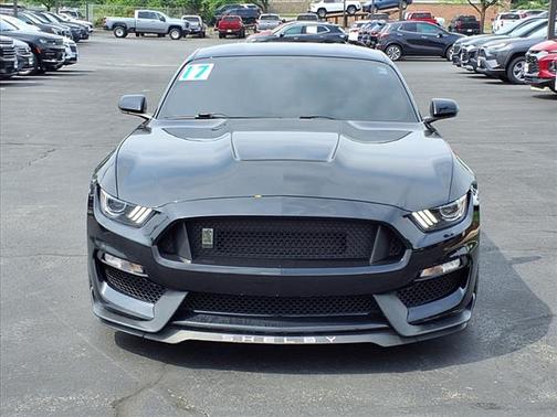 2017 Ford Shelby GT350 Base