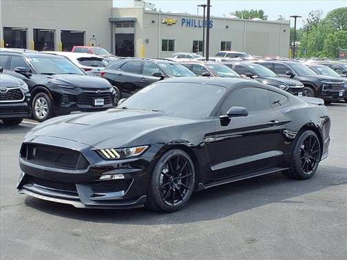 2017 Ford Shelby GT350 Base