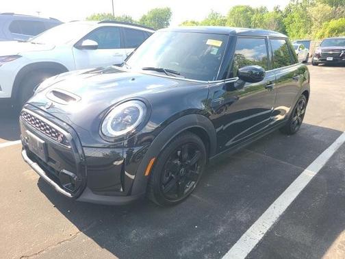 2023 MINI Hardtop Cooper