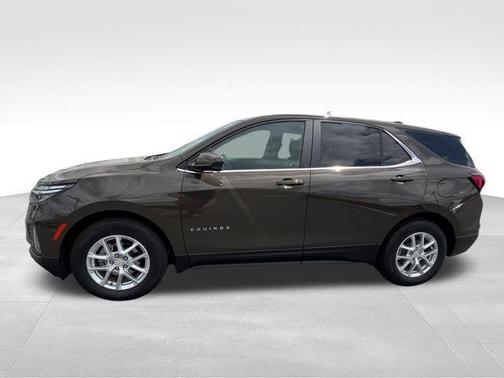 Harvest Gold / Bronze 2023 Chevrolet Equinox 1LT