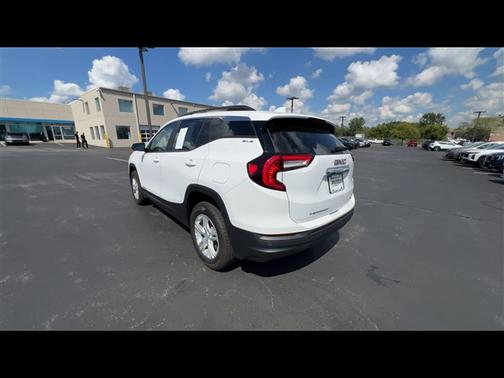 2022 GMC Terrain SLE