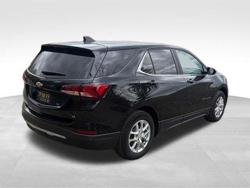 Mosaic Black Metallic 2024 Chevrolet Equinox LT