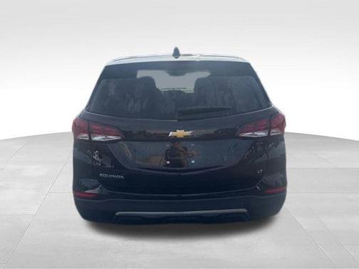 Mosaic Black Metallic 2024 Chevrolet Equinox LT