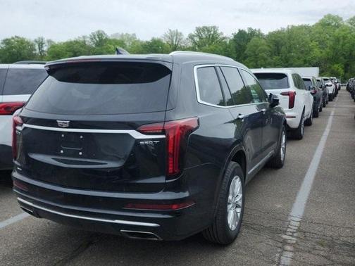 2023 Cadillac XT6 Luxury AWD