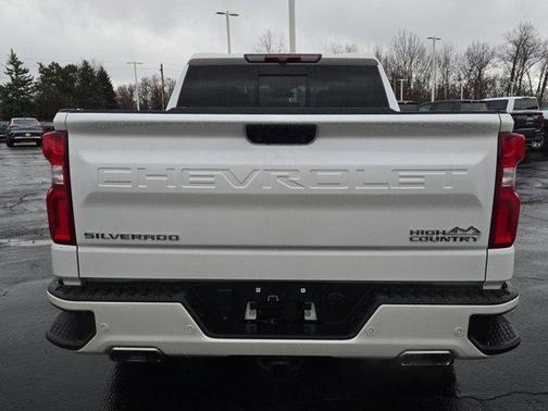2022 Chevrolet Silverado 1500 High Country