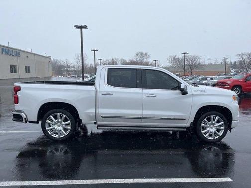 2022 Chevrolet Silverado 1500 High Country