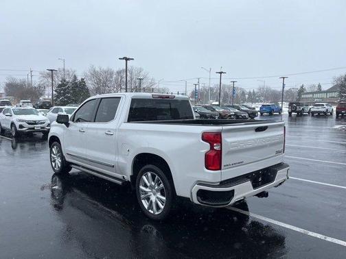 2022 Chevrolet Silverado 1500 High Country