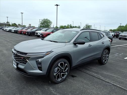 Sterling Gray Metallic 2026 Chevrolet Trax 2RS