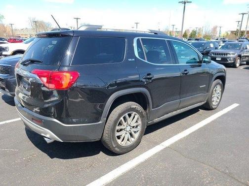 2019 GMC Acadia SLE-2
