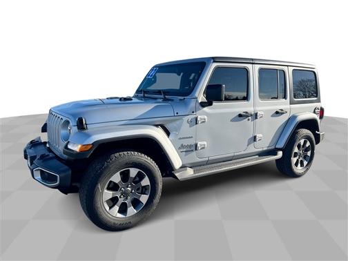 Silver Zynith Clearcoat 2022 Jeep Wrangler Unlimited Sahara SUV