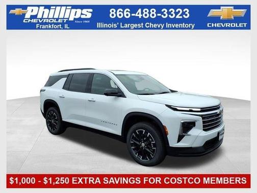 Mosaic Black Metallic 2026 Chevrolet Traverse LT