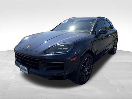 Blue Metallic 2024 Porsche Cayenne Base
