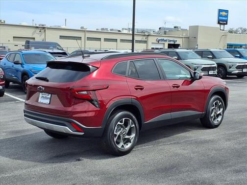 2025 Chevrolet Trax LT
