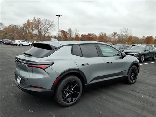2026 Chevrolet Equinox EV LT 1