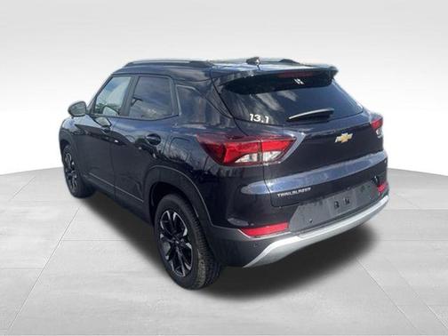 Midnight Blue Metallic 2021 Chevrolet Trailblazer LT