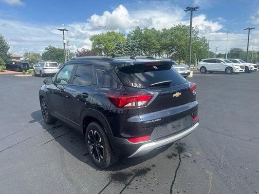 Midnight Blue Metallic 2021 Chevrolet Trailblazer LT