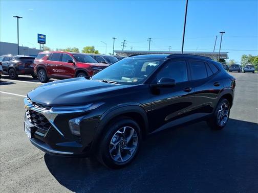 Mosaic Black Metallic 2026 Chevrolet Trax LT