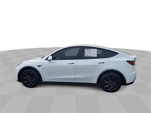 2025 Tesla Model Y Long Range
