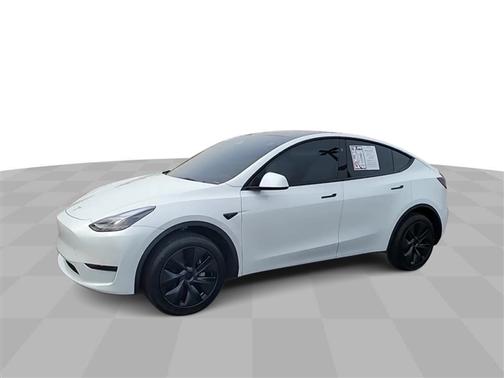2025 Tesla Model Y Long Range