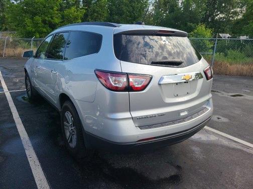 2017 Chevrolet Traverse 2LT