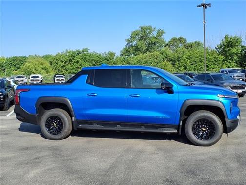 2025 Chevrolet Silverado EV LT