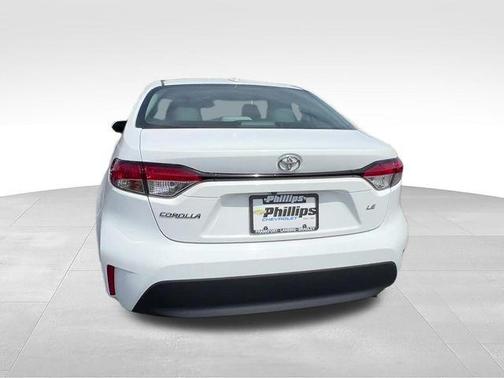 Ice 2024 Toyota Corolla LE