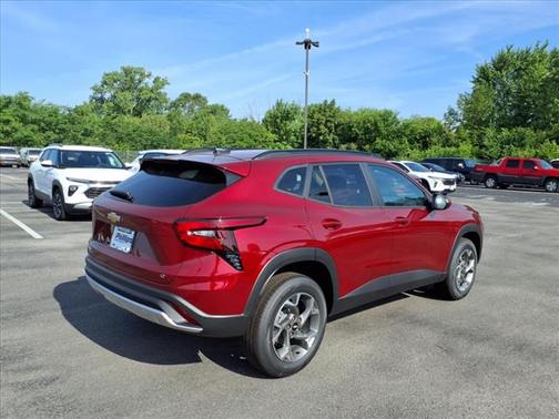 2025 Chevrolet Trax LT
