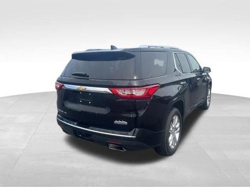 Mosaic Black Metallic 2018 Chevrolet Traverse High Country