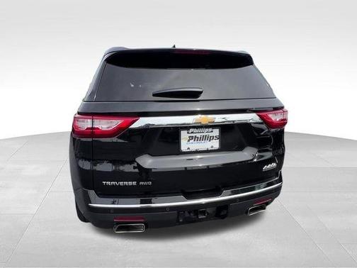 Mosaic Black Metallic 2018 Chevrolet Traverse High Country