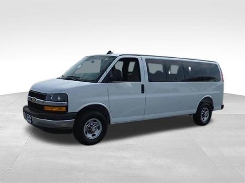 Summit White 2025 Chevrolet Express 3500 LT