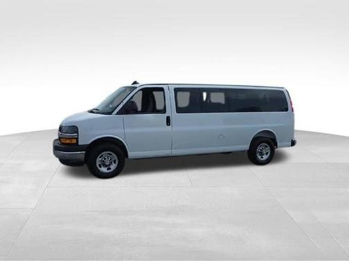 Summit White 2025 Chevrolet Express 3500 LT