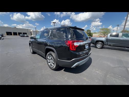 2022 GMC Acadia SLE