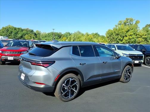 2026 Chevrolet Equinox EV LT 2