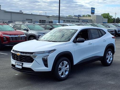 2025 Chevrolet Trax LS
