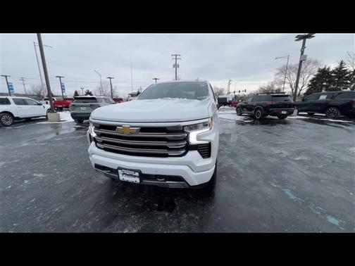 2022 Chevrolet Silverado 1500 High Country