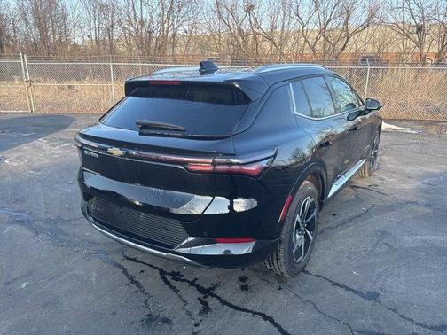 2025 Chevrolet Equinox EV LT 2