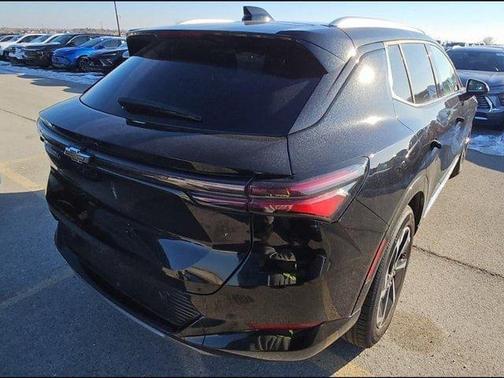2025 Chevrolet Equinox EV LT 2