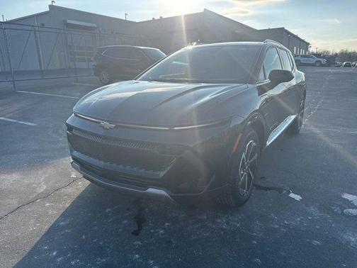 2025 Chevrolet Equinox EV LT 2