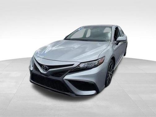 Celestial Silver Metallic 2024 Toyota Camry SE