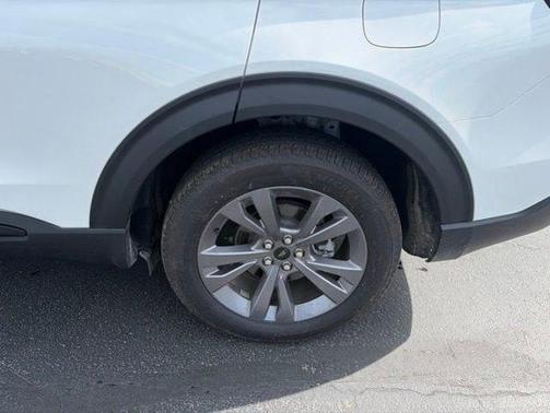 Star White 2026 Ford Explorer Active