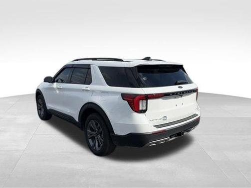 Star White 2026 Ford Explorer Active