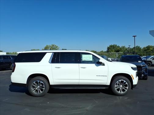 2026 Chevrolet Suburban LT