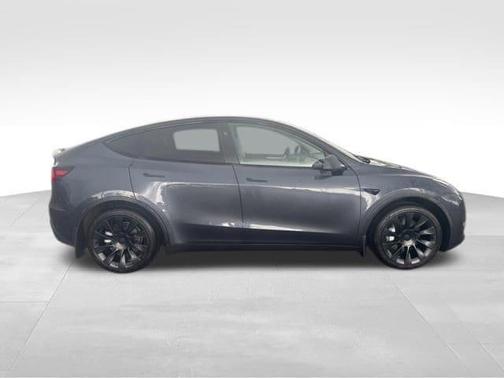Stealth Gray 2024 Tesla Model Y Long Range