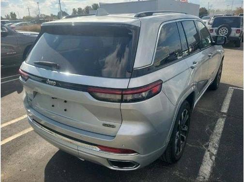 2022 Jeep Grand Cherokee 4xe Overland