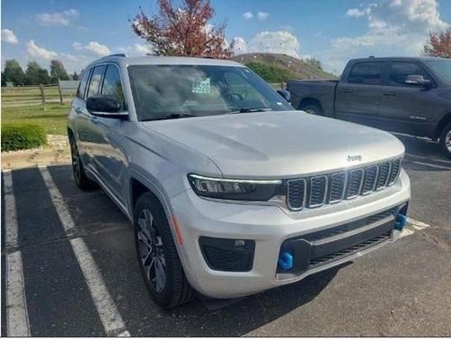 2022 Jeep Grand Cherokee 4xe Overland