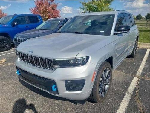 2022 Jeep Grand Cherokee 4xe Overland