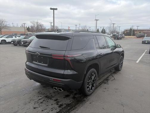 2024 Chevrolet Traverse LT