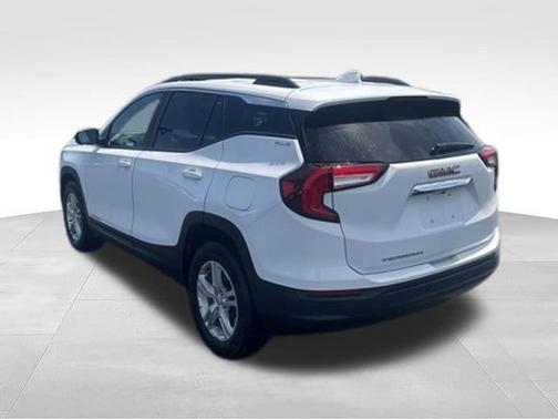 Summit White 2023 GMC Terrain SLE