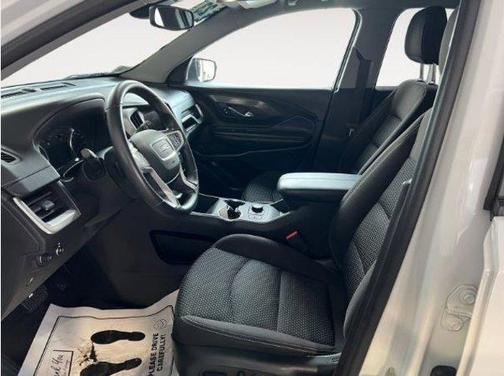 Summit White 2023 GMC Terrain SLE
